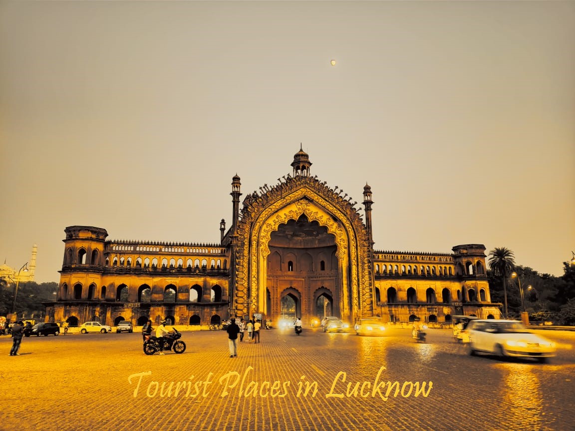 tourist places near lucknow within 500 km